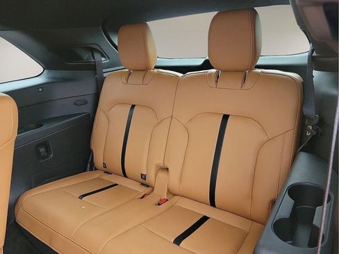 Used 2024 MAZDA CX-90 3.3 Turbo S w/ Premium Plus image 9