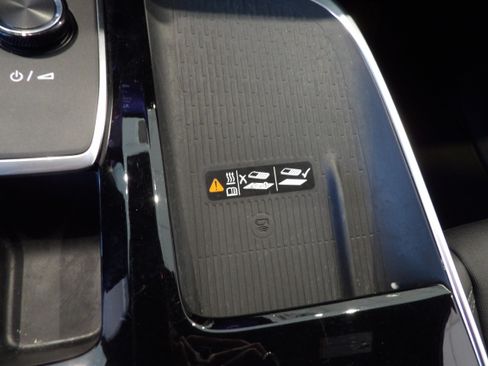 Used 2025 Buick Enclave Preferred image 14