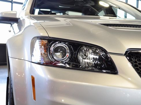 Used 2009 Pontiac G8 GXP image 9