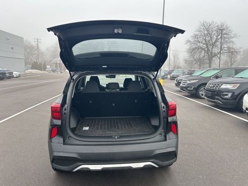 Used 2023 Kia Seltos LX AWD/4WD image 10