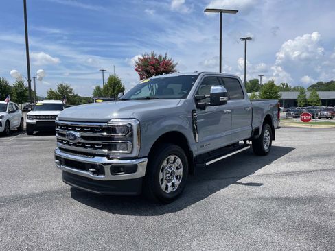 Used 2024 Ford F350 Lariat w/ Chrome Package AWD/4WD image 9