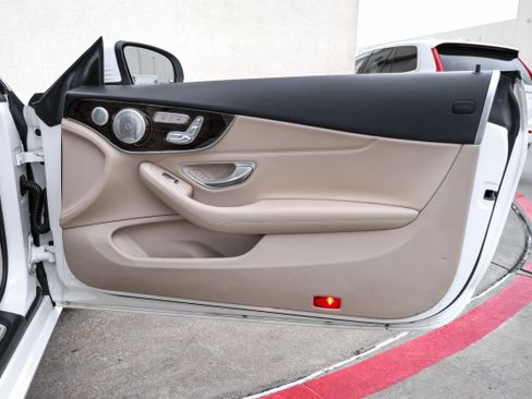 Used 2018 Mercedes-Benz C 300 Cabriolet image 40