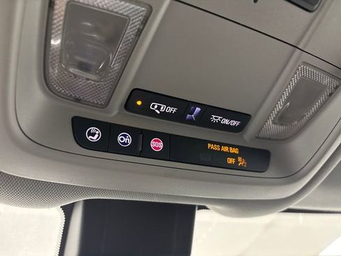 Used 2020 Chevrolet Equinox LT image 57