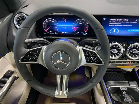 New 2026 Mercedes-Benz GLA 250 4MATIC image 11