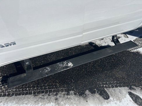 Used 2020 RAM 1500 Laramie image 9