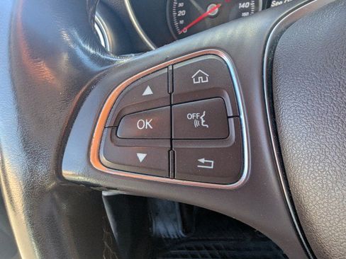 Used 2017 Mercedes-Benz GLC 300 4MATIC image 14
