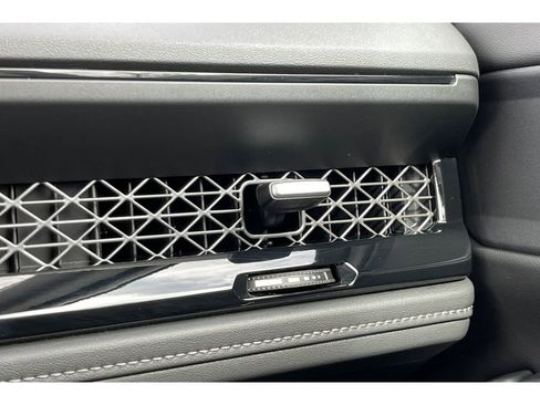 Certified 2025 Honda Accord EX-L image 29