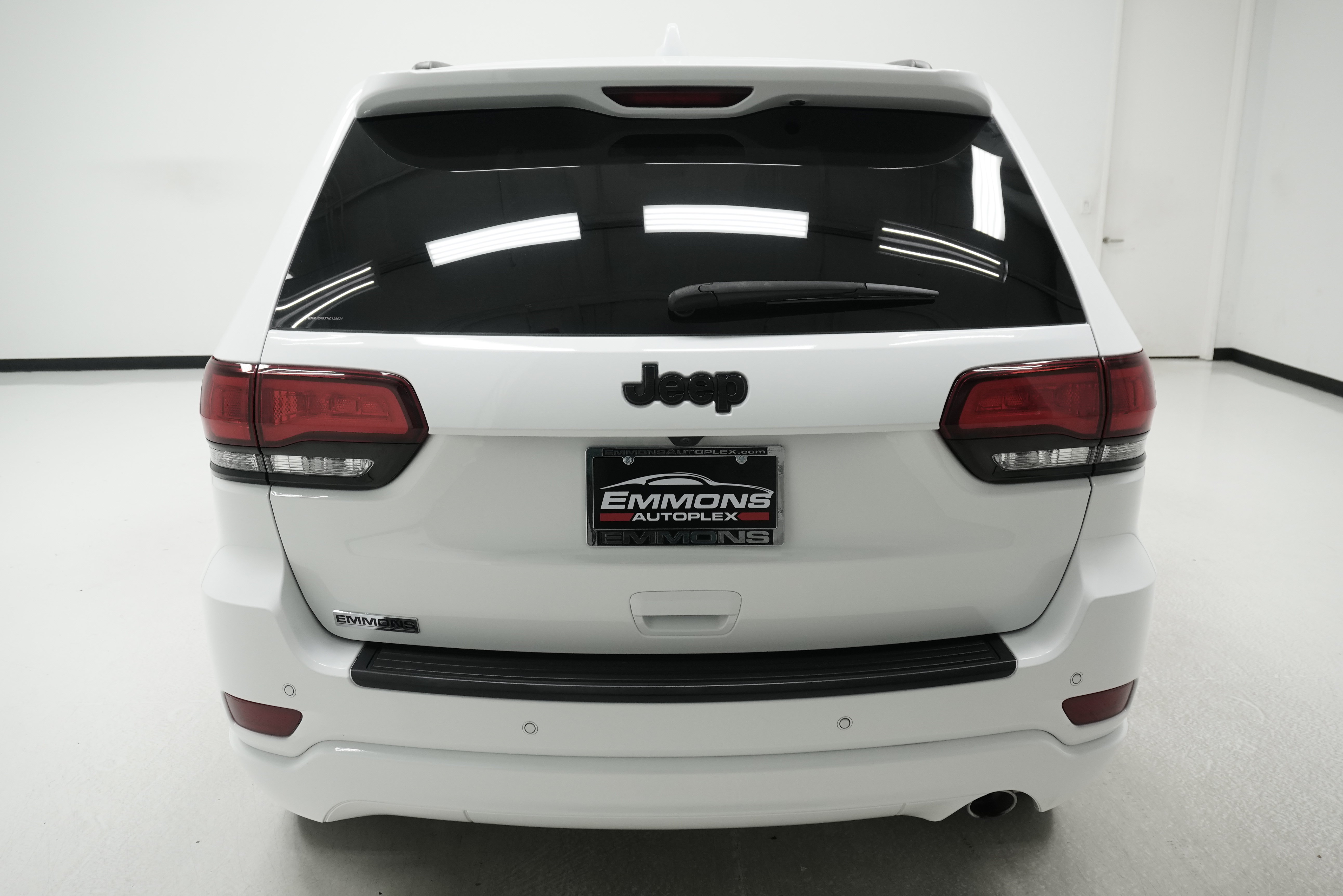 Used 2022 Jeep Grand Cherokee Laredo X RWD image 5