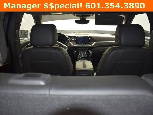 Used 2019 Chevrolet Blazer Premier w/ Driver Confidence II Package image 17