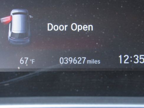 Used 2022 Honda CR-V Touring image 31