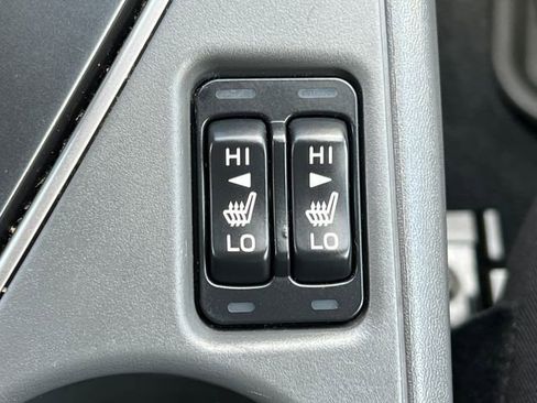 Used 2024 Subaru Crosstrek 2.0i Premium image 26