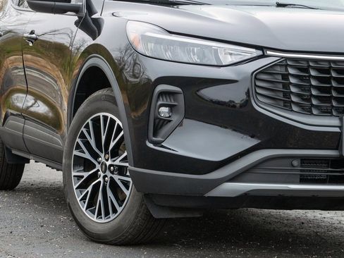 Used 2024 Ford Escape Base image 14