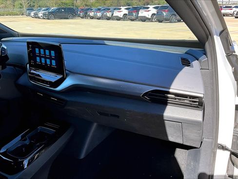 Used 2021 Volkswagen ID.4 Pro image 19