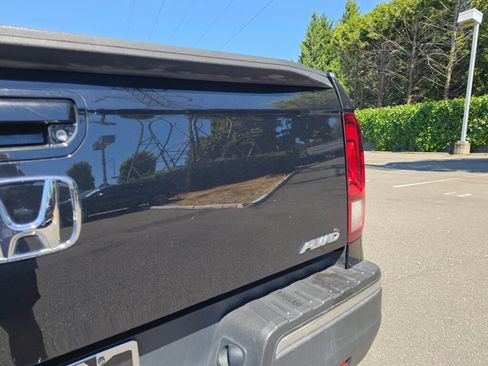 Used 2017 Honda Ridgeline Sport image 17