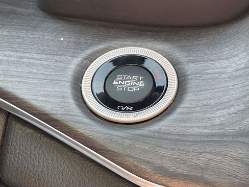 Used 2022 Jeep Grand Cherokee L Overland w/ MOPAR Finishing Package RWD image 12