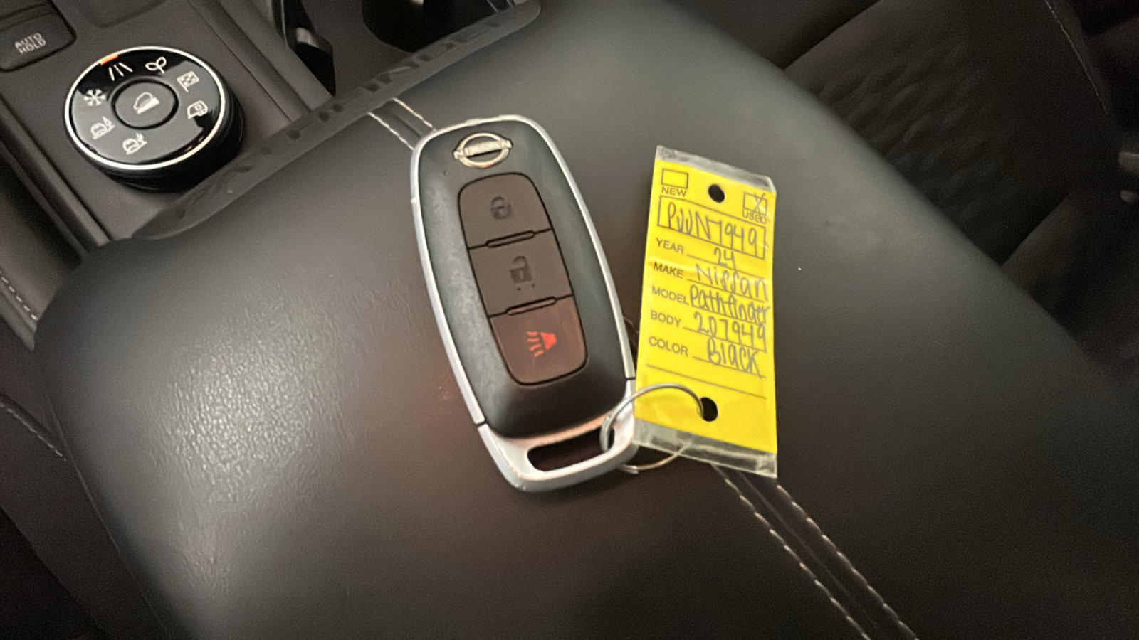 Used 2024 Nissan Pathfinder S AWD/4WD image 25