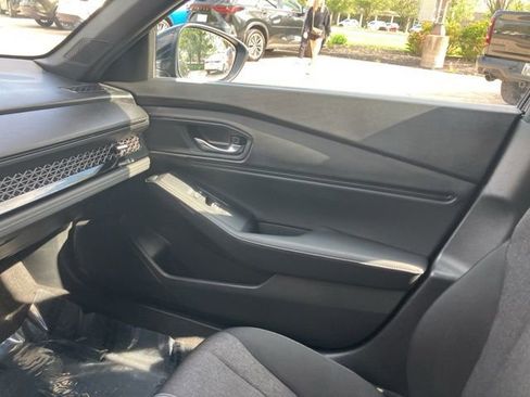 Used 2023 Honda Accord Sport image 27