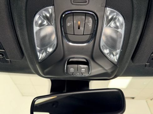 Used 2022 Jeep Compass High Altitude AWD/4WD image 11