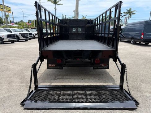 Used 2017 Ford F550 2WD Regular Cab Super Duty image 7