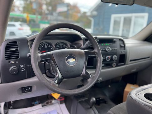 Used 2011 Chevrolet Silverado 3500 W/T w/ Snow Plow Prep Package image 11