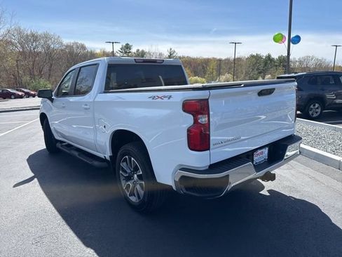 Used 2024 Chevrolet Silverado 1500 LT AWD/4WD image 2