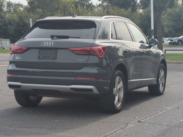 Used 2022 Audi Q3 2.0T Premium w/ Convenience Package AWD/4WD image 5