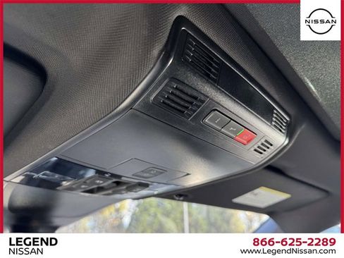 Used 2022 Volkswagen Tiguan SE R-Line image 28