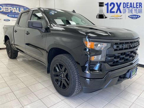 Used 2025 Chevrolet Silverado 1500 Custom w/ Turbomax Blackout Package AWD/4WD image 1