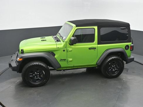 Used 2025 Jeep Wrangler Sport AWD/4WD image 36