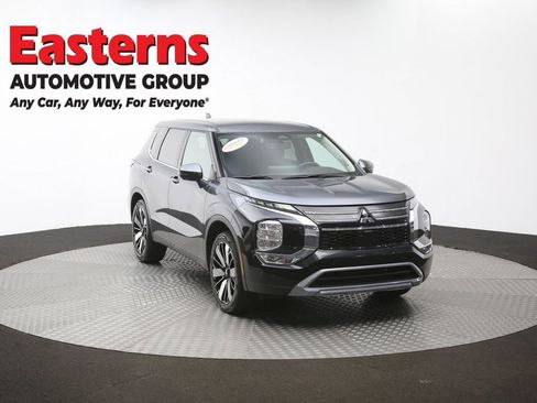 Used 2025 Mitsubishi Outlander SE FWD image 51