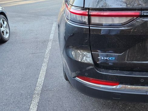 Used 2024 Jeep Grand Cherokee Limited 4xe image 6