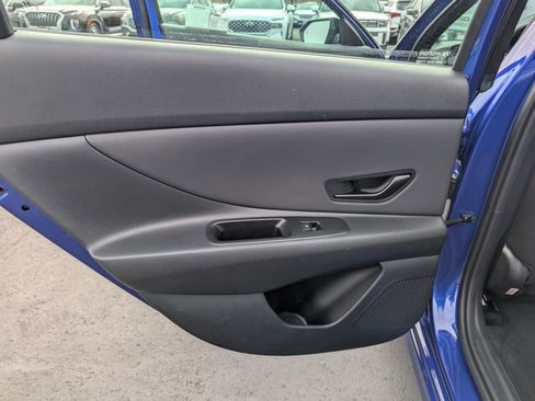 Certified 2025 Hyundai Elantra SEL w/ Cargo Package FWD image 18