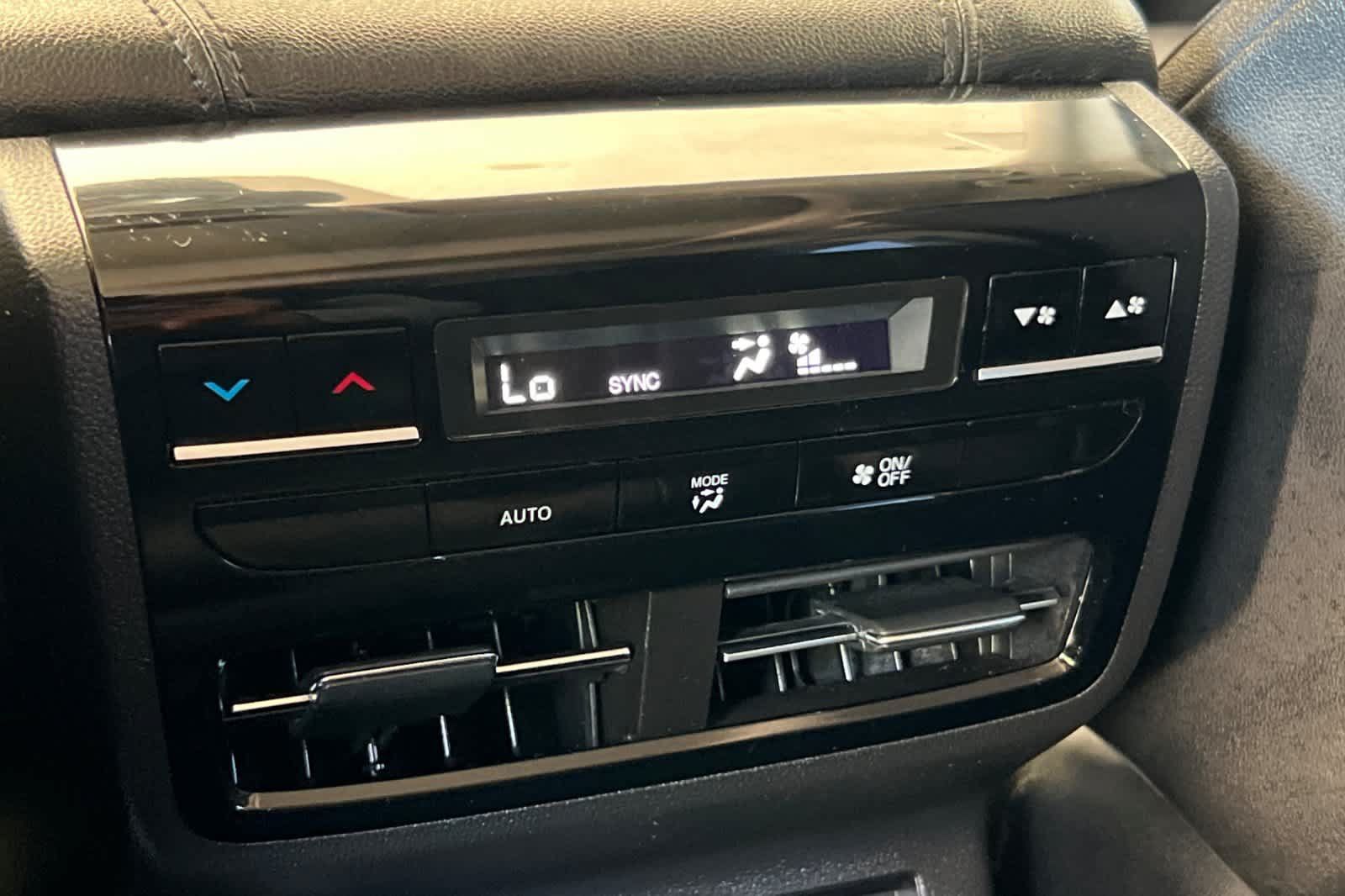 Used 2024 Acura MDX FWD image 14