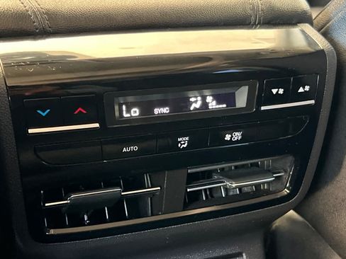Used 2024 Acura MDX FWD image 14