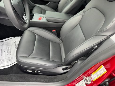 Used 2024 Tesla Model 3 Standard Range RWD image 31