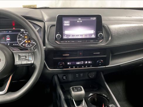 Certified 2024 Nissan Rogue SV image 18