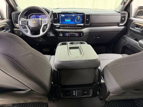 Used 2024 Chevrolet Silverado 1500 LT AWD/4WD image 28