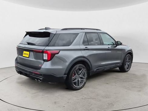 Certified 2025 Ford Explorer ST AWD/4WD image 5