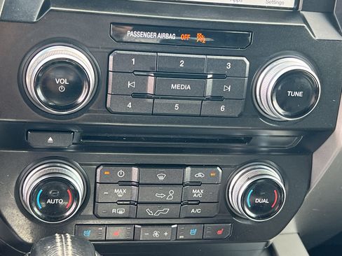 Used 2016 Ford F150 Lariat w/ Equipment Group 501A Mid AWD/4WD image 26