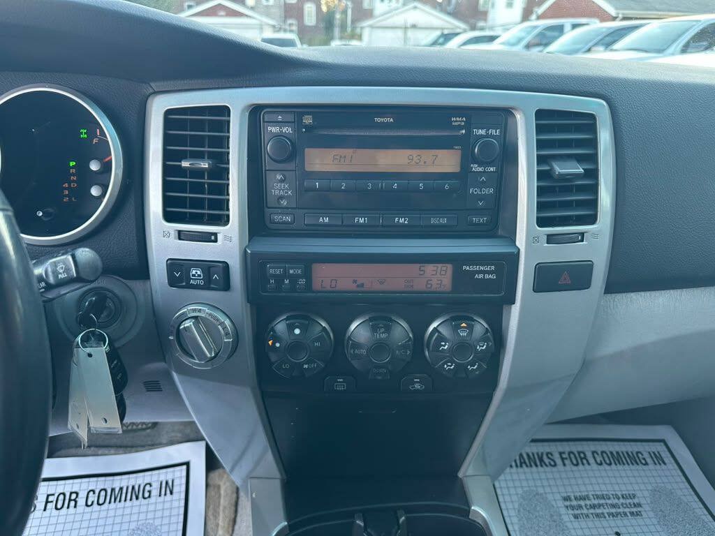 Used 2008 Toyota 4Runner SR5 AWD/4WD image 16