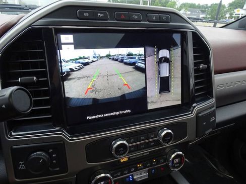 Used 2022 Ford F350 Platinum AWD/4WD image 21