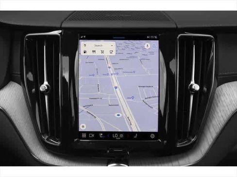 Used 2022 Volvo XC60 B6 Inscription w/ Climate Package image 16