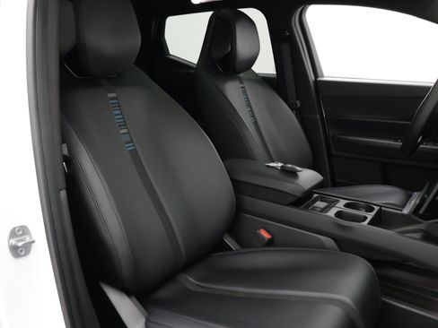 Used 2023 Fisker Ocean Sport FWD image 49