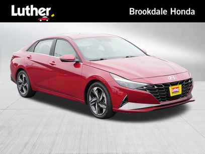 Used 2023 Hyundai Elantra Limited w/ Preferred Accessory Package