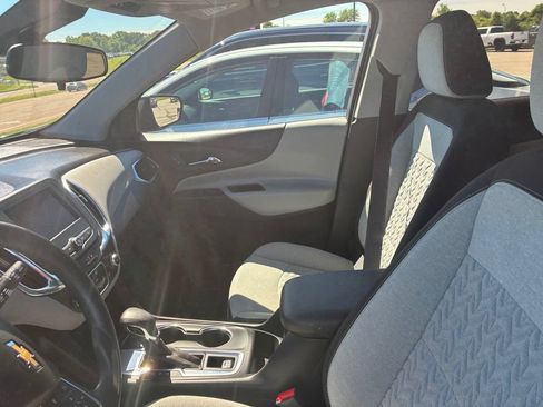 Used 2023 Chevrolet Equinox LT w/ LPO, Floor Liner Package FWD image 30