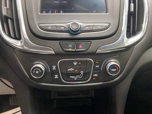 Used 2023 Chevrolet Equinox LT image 25