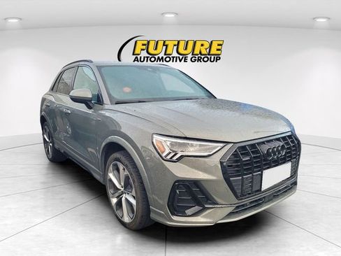Used 2022 Audi Q3 2.0T Premium Plus w/ Premium Plus Package image 1