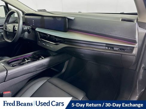 Certified 2025 Nissan Murano SL image 32