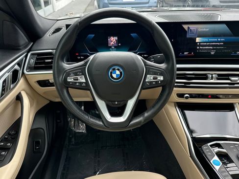 Used 2023 BMW i4 eDrive35 RWD image 13