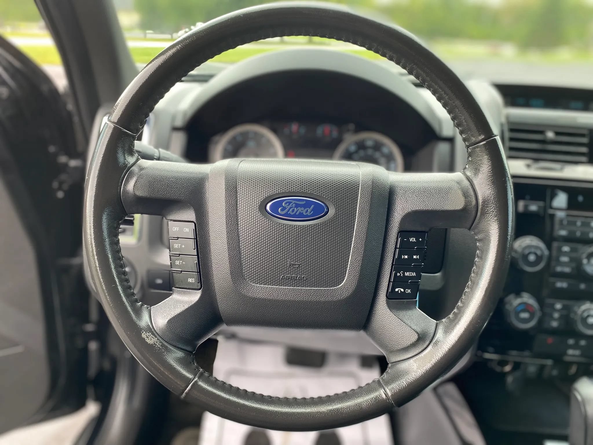 Used 2012 Ford Escape Limited AWD/4WD image 16